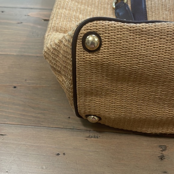 Michael Kors straw summer tote. Removable pouch inside. - Picture 5 of 11